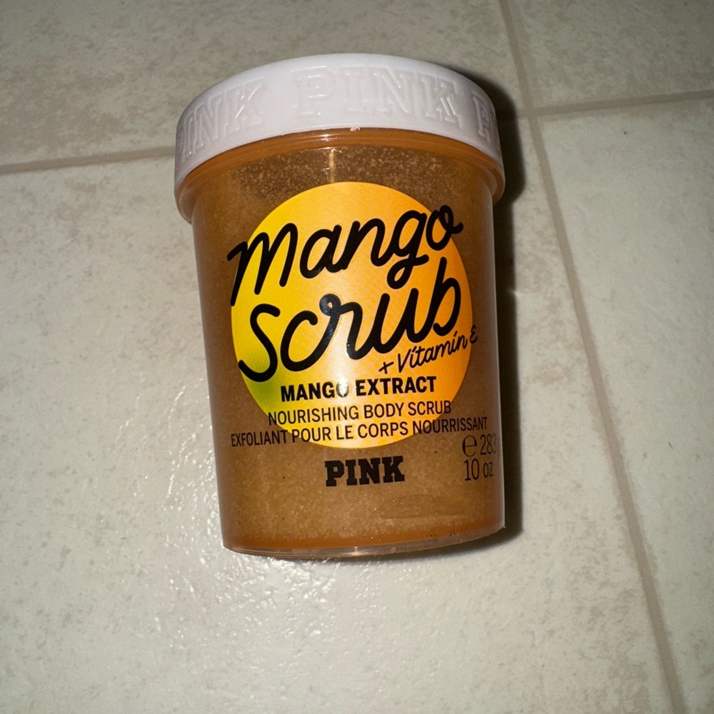 PINK Victoria's Secret Mango Scrub with Vitamin E - Orange